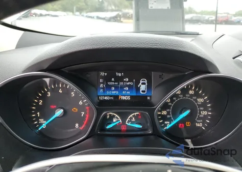 2017 Ford Escape Titanium z USA, uszkodzony, nr VIN 1FMCU9JD7HUE50719